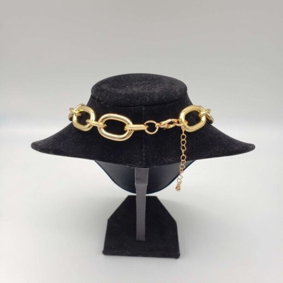 Authentic Louis Vuitton Lock and Key Gold Color with Gold Plated Chain Necklace - Picture 4 of 14